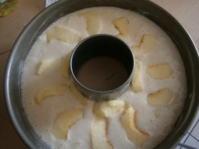 Rezept: Selterskuchen mit Apfel Bild Nr. 3 Selterskuchen mit Apfel - Rezept - Bild Nr. 3