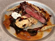 Porterhouse-Steak vom Grill mit Gmies und nussigen Bubespitzle auf Ponzosoße - Rezept