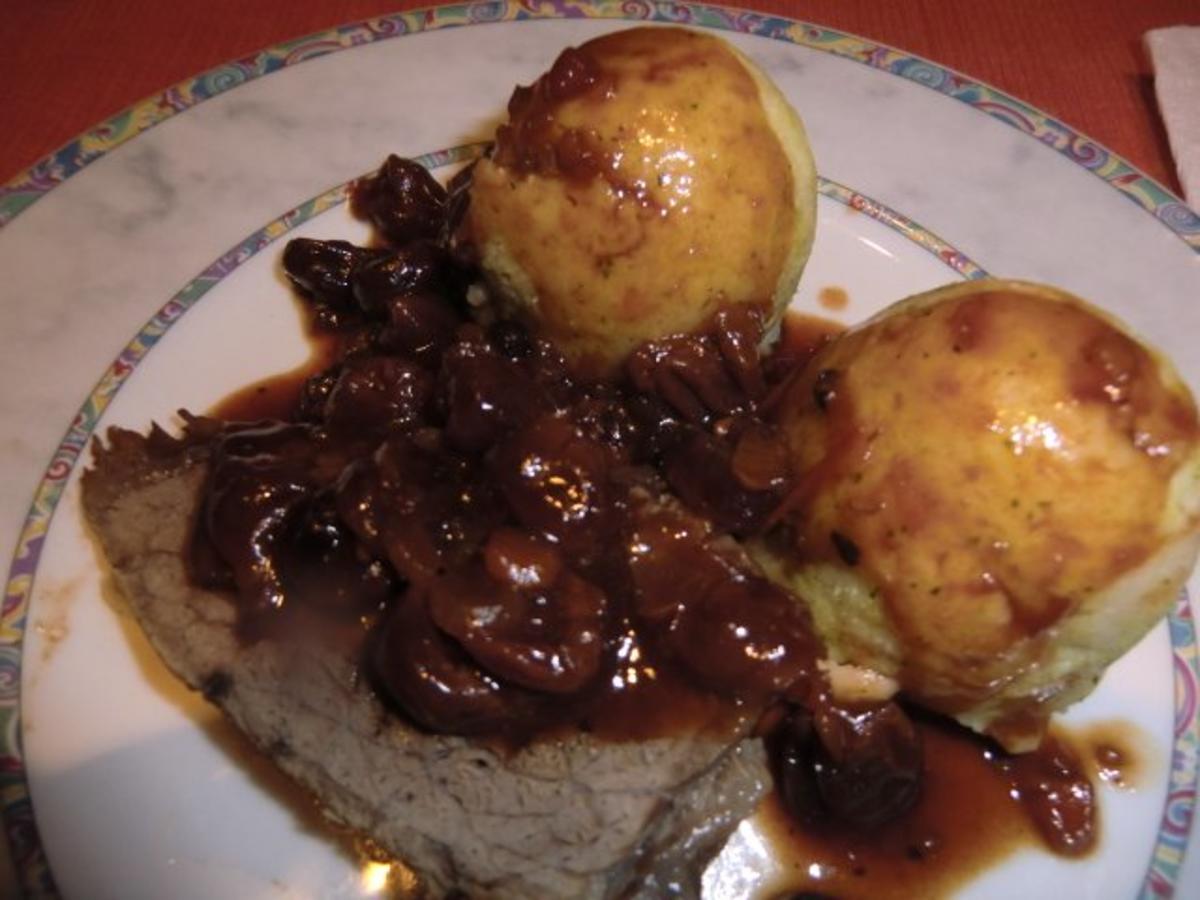 Sauerbraten in einer Kirschsoße mit Semmelknödeln - Rezept Gesendet von
heinzelfrau