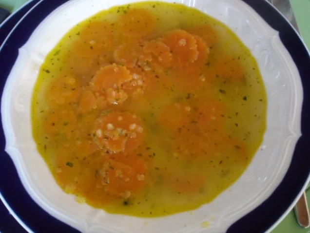 Möhrenblütensuppe - Rezept