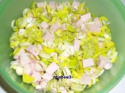 Auflauf: Wurst und Porree unter einer Käse-Sahne-Haube - Rezept