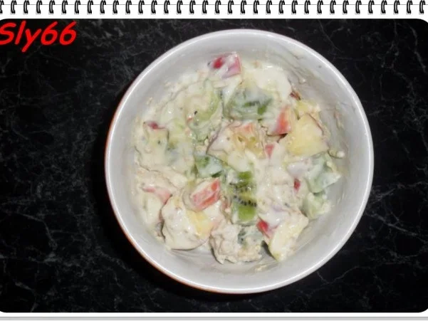 Rezept: Müsli mit Obst Müsli mit Obst - Rezept