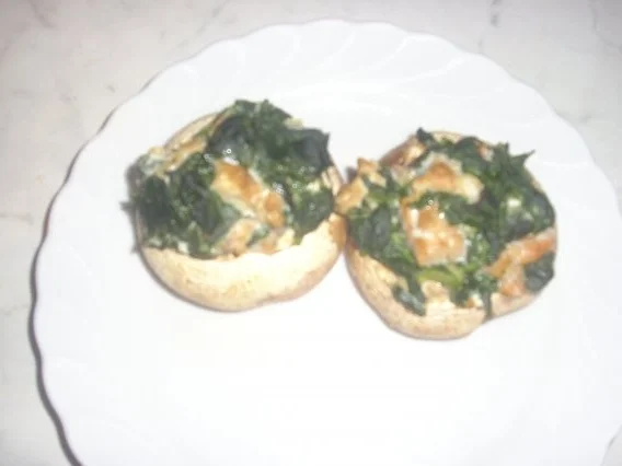 Champignons mit Spinat-Lachs - Rezept