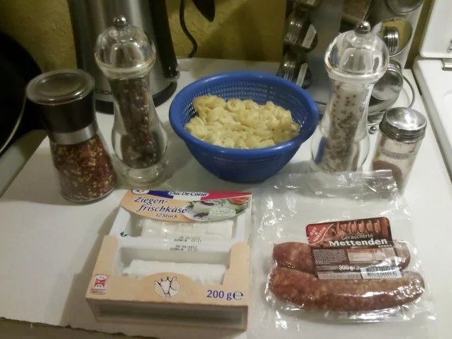 Nudeln: Käsenudeln mit Mettenden - Rezept - Bild Nr. 2