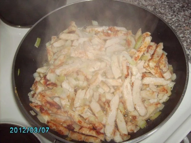 Spätzle-Gemüse-Pfanne mit Hähnchenstreifen - Rezept - Bild Nr. 2