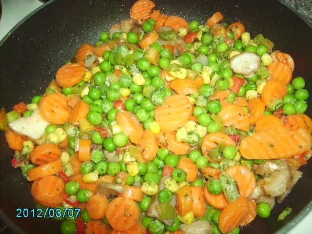 Spätzle-Gemüse-Pfanne mit Hähnchenstreifen - Rezept - Bild Nr. 4