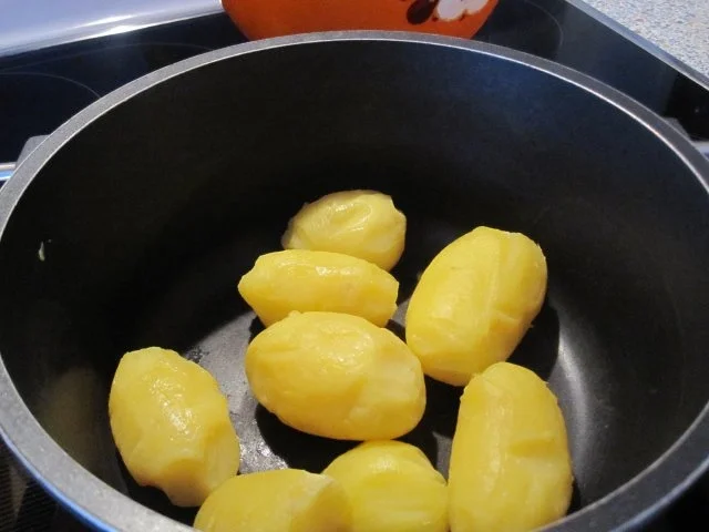 Rezept: Salat: Omi's Erdäpfelsalat Bild Nr. 3 Salat: Omi's Erdäpfelsalat - Rezept - Bild Nr. 3