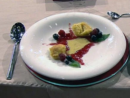 Teig-Nocken mit Vanillesauce (Motsi Mabuse) - Rezept