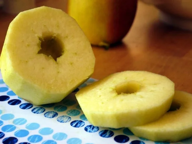 Apfelringe im Zimt-Bier-Teig - Rezept - Bild Nr. 4