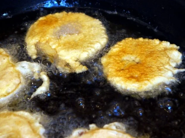 Apfelringe im Zimt-Bier-Teig - Rezept - Bild Nr. 7