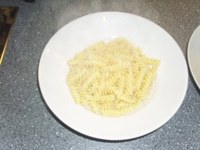 Pasta mit Hackfleisch und Schafskäse - Rezept - Bild Nr. 4