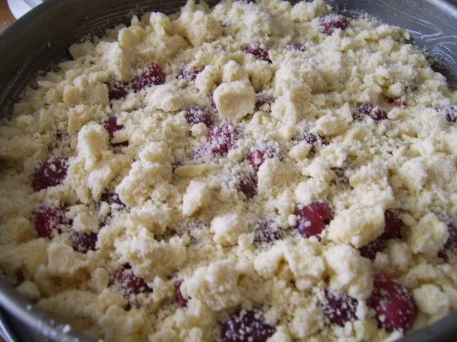 Rezept: Kirsch-Schmand-Streusel-Kuchen Bild Nr. 3 Kirsch-Schmand-Streusel-Kuchen - Rezept - Bild Nr. 3