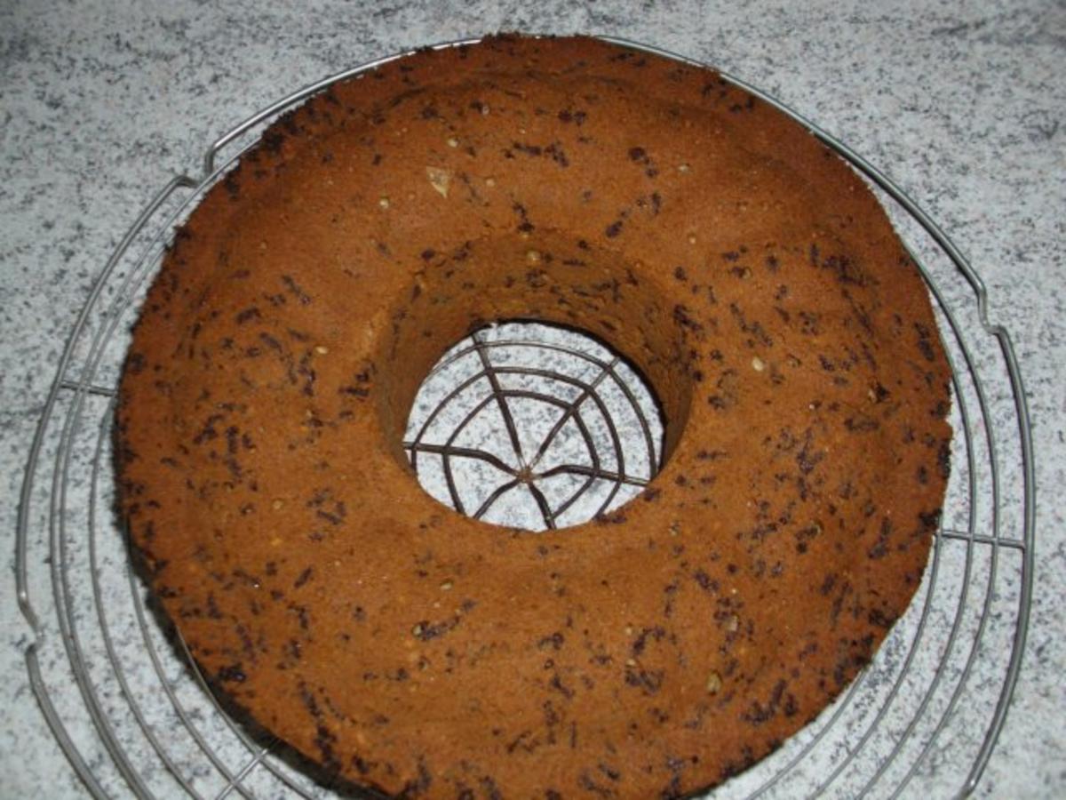 Kuchen  - Haselnuss-Schokostreusel-Sahne-Springform-Kuchen - Rezept - Bild Nr. 2