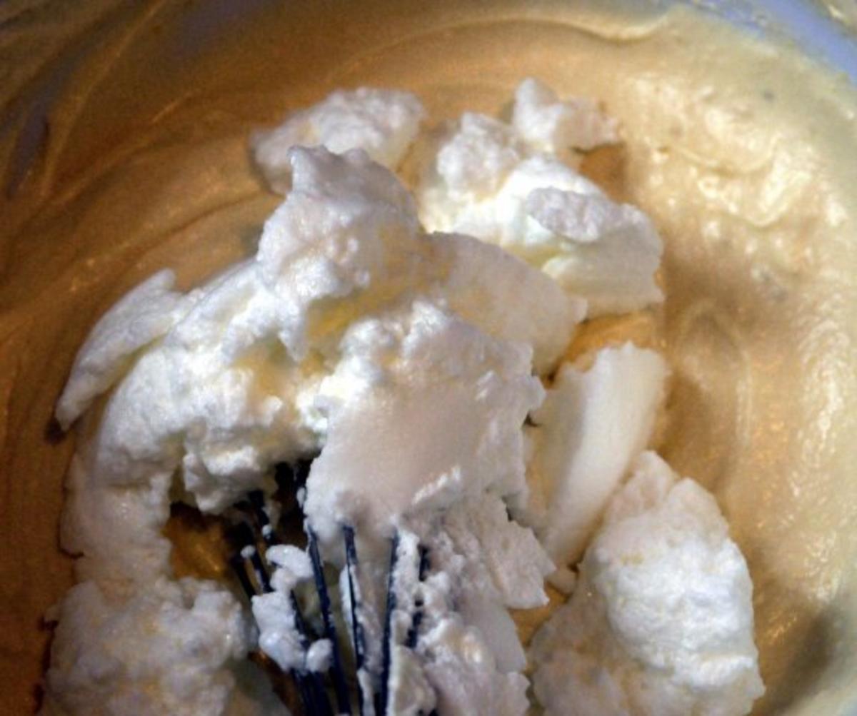 Limetten-Thymian-Parfait mit Rum-Tonka-Kirschen - Rezept - Bild Nr. 5