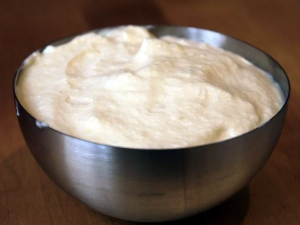 Limetten-Thymian-Parfait mit Rum-Tonka-Kirschen - Rezept - Bild Nr. 6