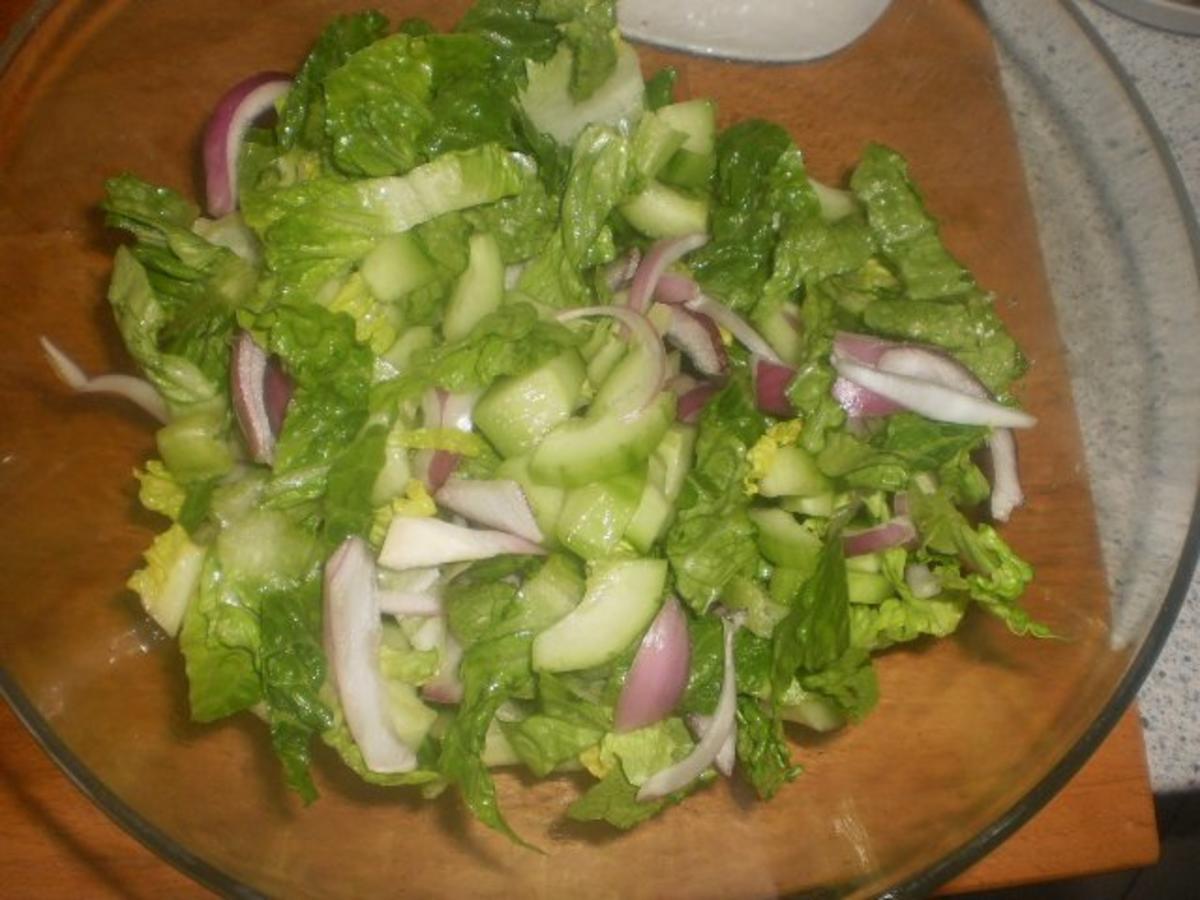 Griechischer Gurkensalat mit Schafskäse - Rezept - Bild Nr. 3