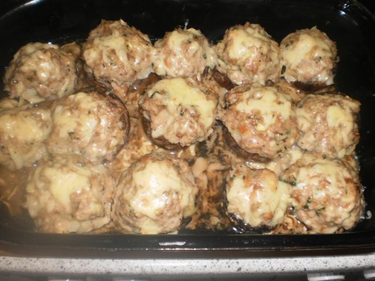 Hackfleisch-Champignons mit Kartoffel-Feldsalat - Rezept - Bild Nr. 13