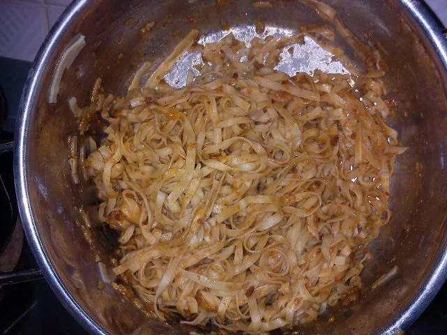 Asia Menü mit Huhn, Gemüse und Nudeln - Rezept - Bild Nr. 2