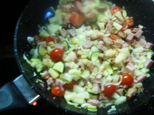 Rezept: Fleischkäse-Ananas-Pfanne Bild Nr. 6 Fleischkäse-Ananas-Pfanne - Rezept - Bild Nr. 6