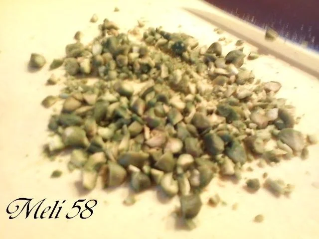 Rezept: Geflügel/ Wild: Fasan mit Pistazien-Füllung Bild Nr. 2 Geflügel/ Wild: Fasan mit Pistazien-Füllung - Rezept - Bild Nr. 2