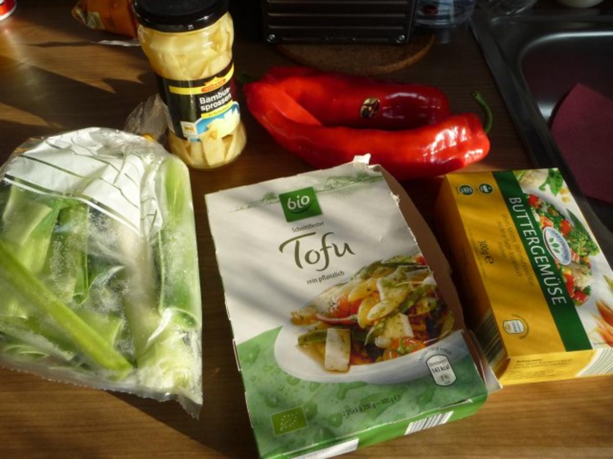 Fleischlos : Tofu mit Gemüse aus dem Wok - Rezept - Bild Nr. 2