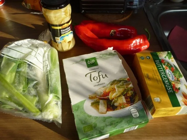 Rezept: Fleischlos : Tofu mit Gemüse aus dem Wok Bild Nr. 2 Fleischlos : Tofu mit Gemüse aus dem Wok - Rezept - Bild Nr. 2
