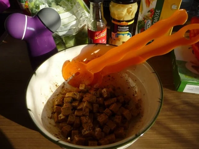 Rezept: Fleischlos : Tofu mit Gemüse aus dem Wok Bild Nr. 7 Fleischlos : Tofu mit Gemüse aus dem Wok - Rezept - Bild Nr. 7