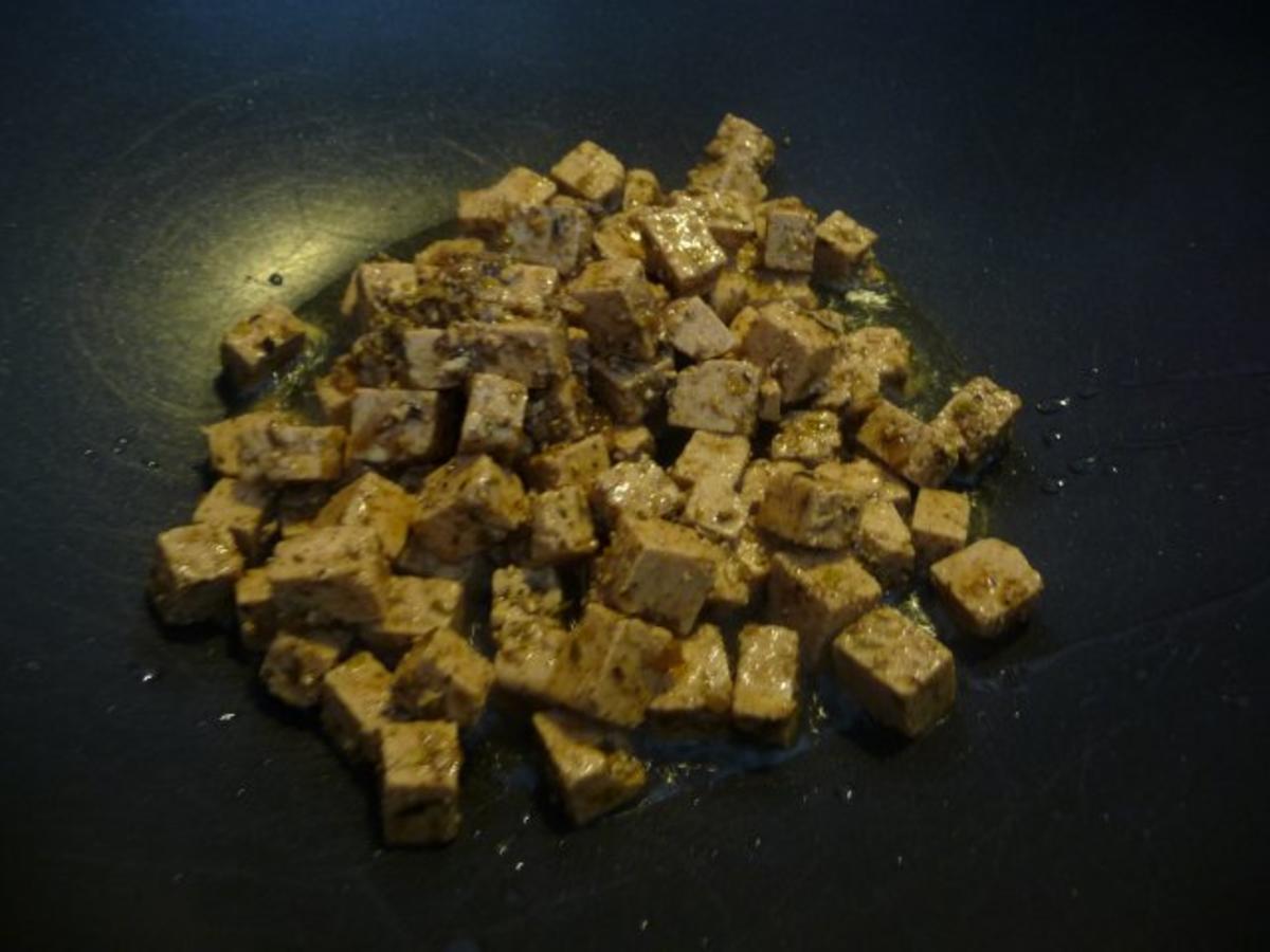 Fleischlos : Tofu mit Gemüse aus dem Wok - Rezept - Bild Nr. 15