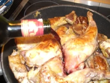 Kaninchen in Rotweinsauce - Rezept