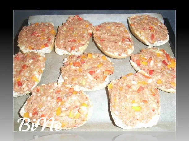 Rezept: BiNe` S PIZZABRØTCHEN Bild Nr. 4 BiNe` S PIZZABRØTCHEN - Rezept - Bild Nr. 4