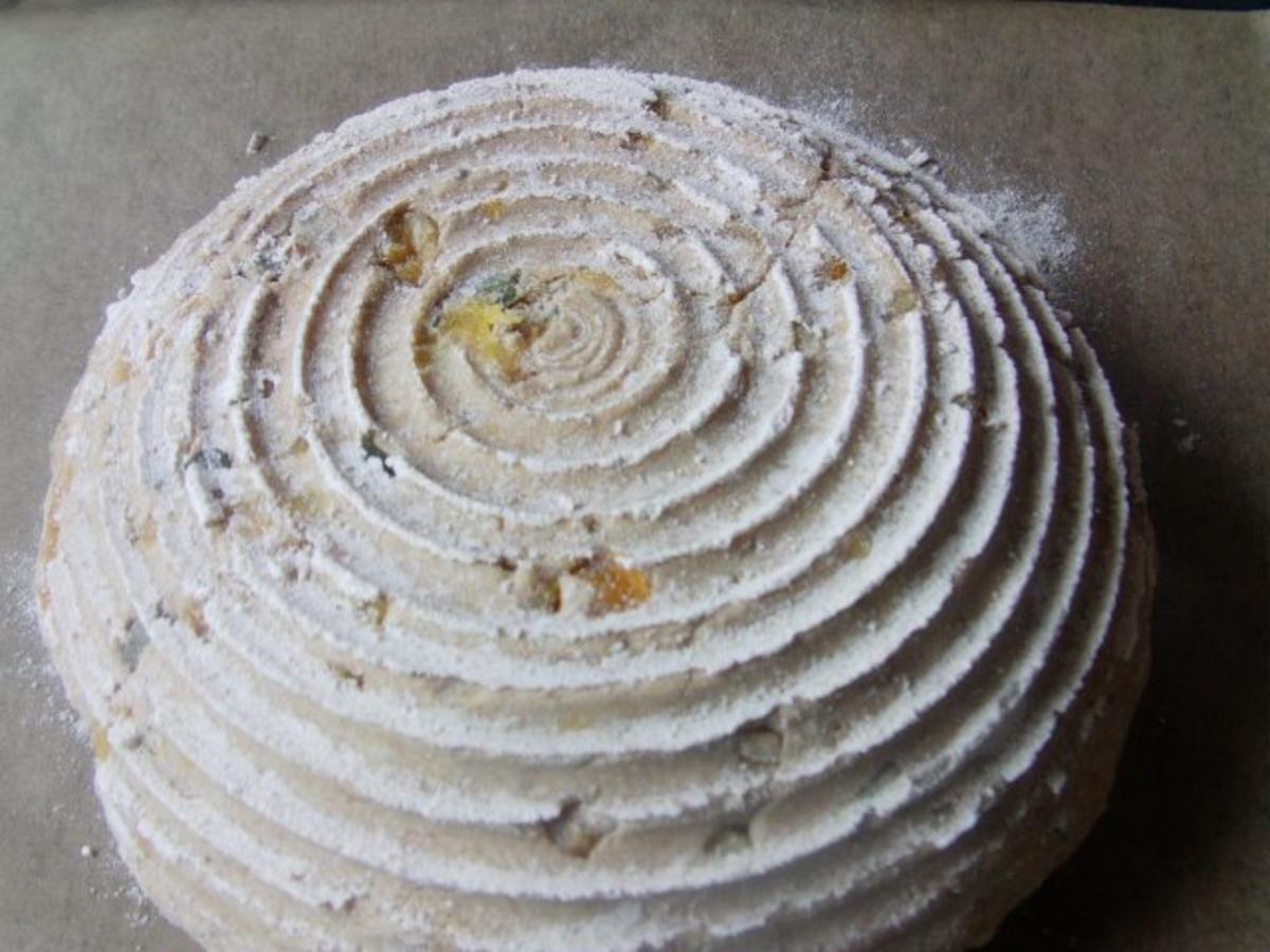 Aprikosen-Walnuss-Korbbrot - Rezept mit Bild - kochbar.de