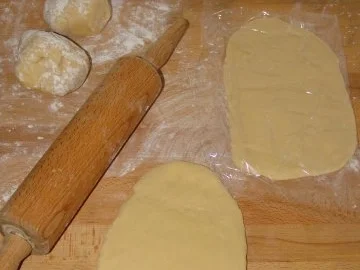 Rezept: Flódni * Apfel-Mohn-Walnuss-Kuchen Flódni * Apfel-Mohn-Walnuss-Kuchen - Rezept