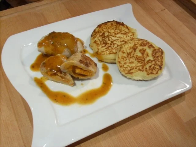 Rezept: Gefüllte Putentaschen an Weißwein-Pfeffersauce Bild Nr. 2 Gefüllte Putentaschen an Weißwein-Pfeffersauce - Rezept - Bild Nr. 2