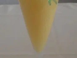 Rezept: Weiß, wie Schneeglöckchen, Gelb, wie Krokusse .. und ein Prickeln von Frühlingssonne ;-) Weiß, wie Schneeglöckchen, Gelb, wie Krokusse .. und ein Prickeln von Frühlingssonne ;-) - Rezept