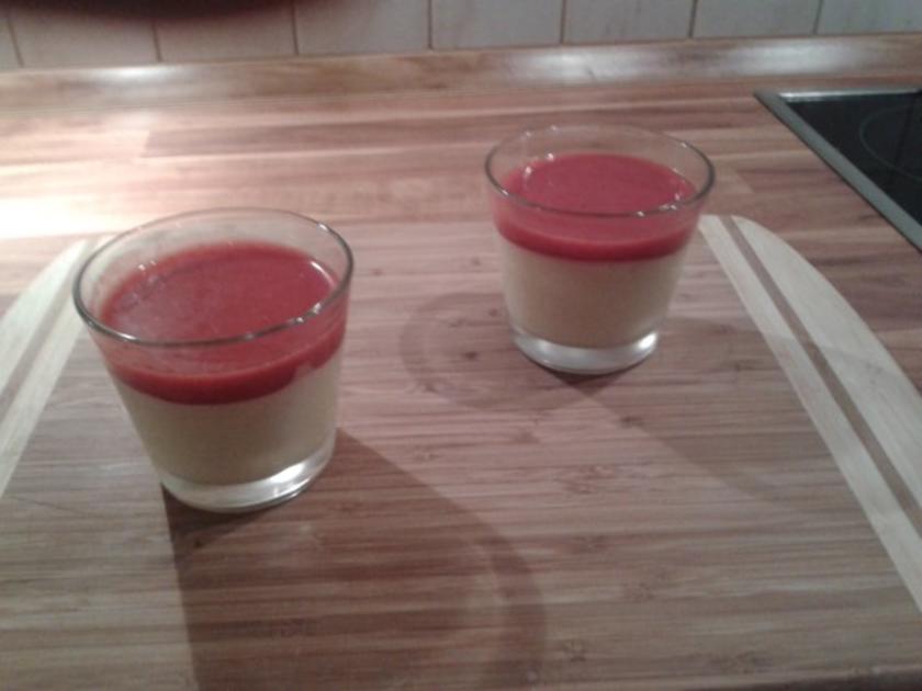 Eierlikörmousse mit Erdbeersoße - einfach - von spunki