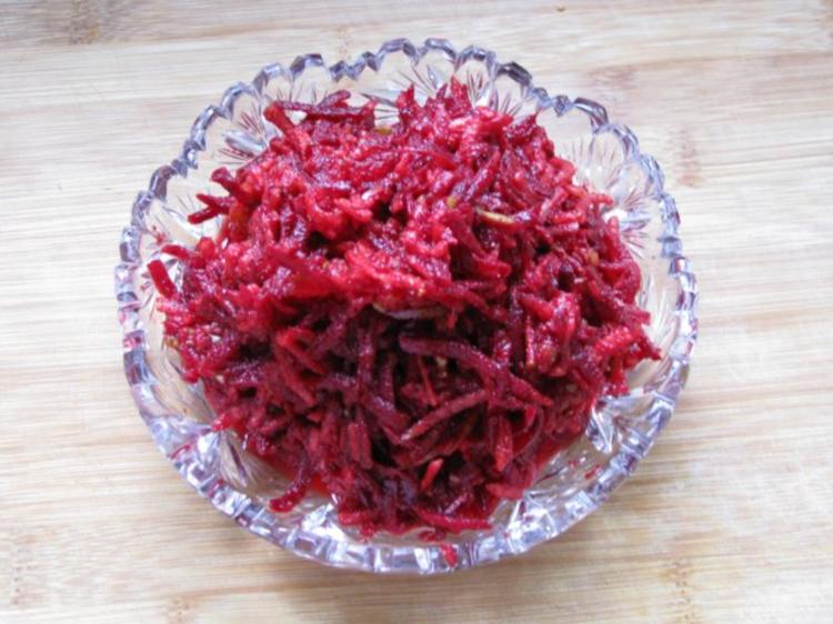 Salat: Roher Rote Bete Salat - schnell &amp; einfach - von saturnia