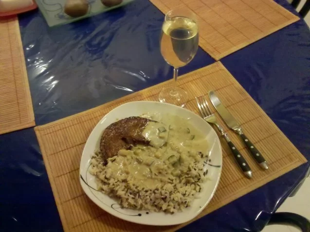 Fleisch: Harissa-Schnitzel mit Gorgonzola-Zucchinisoße und Wildreis - Rezept - Bild Nr. 10