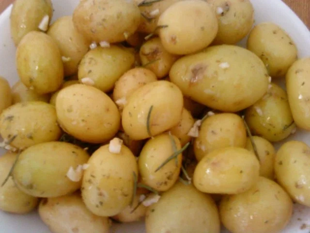 Rezept: Zwergi's Mini - Frikadellen an Mini - Bratkartoffeln mit Artischocken - Dip Bild Nr. 9 Zwergi's Mini - Frikadellen an Mini - Bratkartoffeln mit Artischocken - Dip - Rezept - Bild Nr. 9