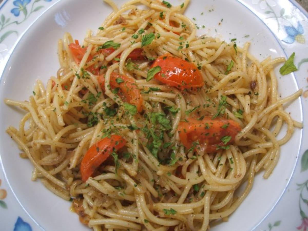 Pasta: Spaghetti con Sardelle - Rezept mit Bild - kochbar.de