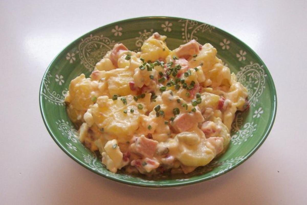 Kartoffelsalat mit Speck und Paprika - Rezept - kochbar.de