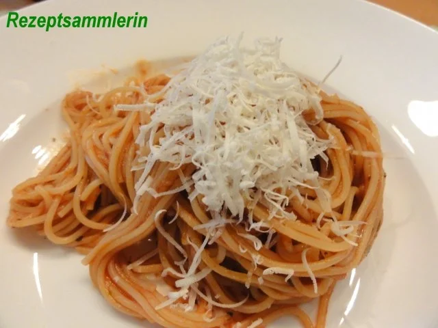 Rezept: Sauce: schnelle TOMATENSAUCE Bild Nr. 4 Sauce: schnelle TOMATENSAUCE - Rezept - Bild Nr. 4