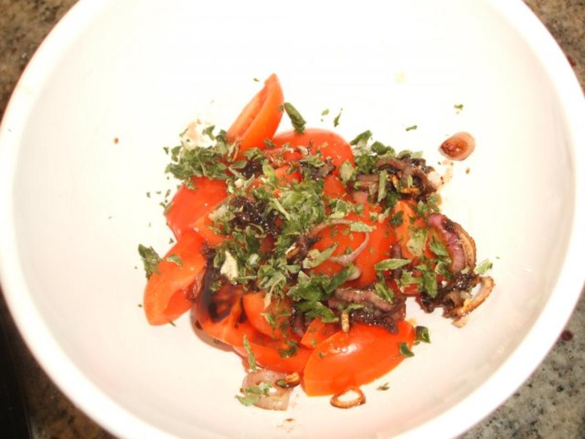 Käse: Parmesankörbchen mit Tomatensalat - Rezept - Bild Nr. 5