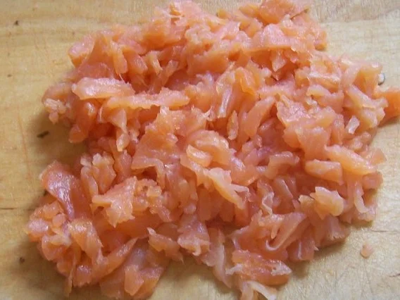 Grüne Bandnudeln mit zitroniger Lachs-Sahne-Soße - Rezept - Bild Nr. 4