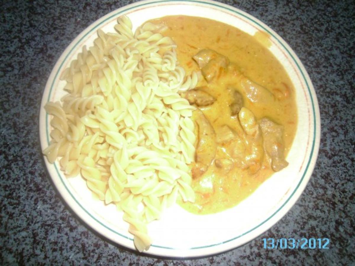Karotten-Schweinegeschnetzeltes mit Spiralen - Rezept - kochbar.de