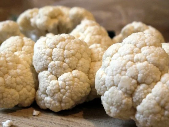 Fruchtig-scharfe Hähnchenbrust mit gebratenem Blumenkohl - Rezept - Bild Nr. 3