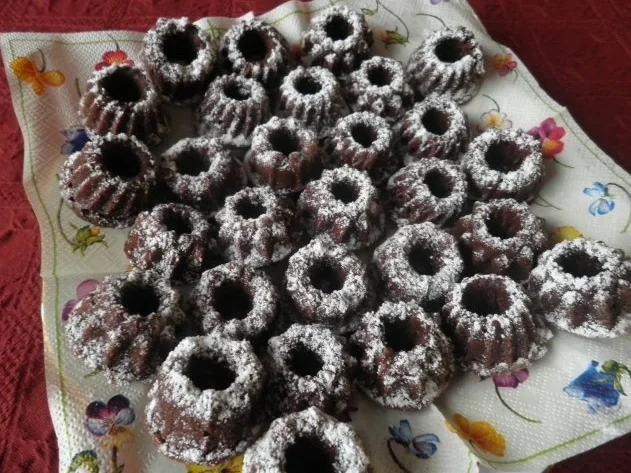 Rezept: Mini Coke Cakes Bild Nr. 7 Mini Coke Cakes - Rezept - Bild Nr. 7