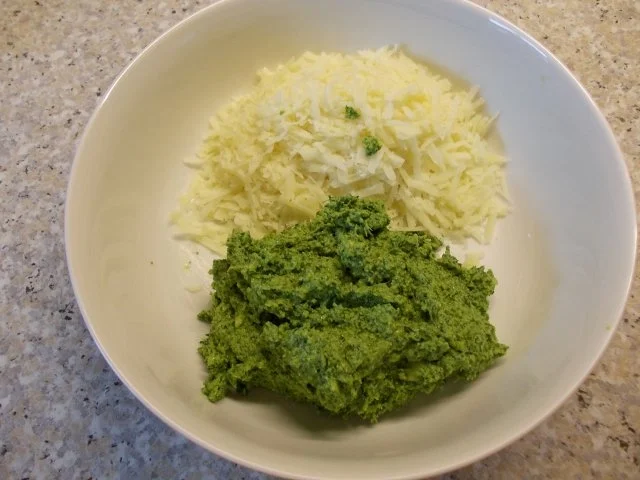 Rezept: Gebackene Kartoffeln mit Rucolapesto Bild Nr. 7 Gebackene Kartoffeln mit Rucolapesto - Rezept - Bild Nr. 7