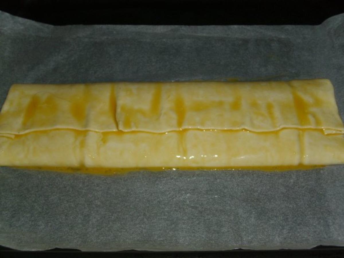 Blätterteig Vanille Quarkstrudel - schnell & einfach - von Muckisale Blätterteig Vanille Quarkstrudel - schnell & einfach - von Muckisale