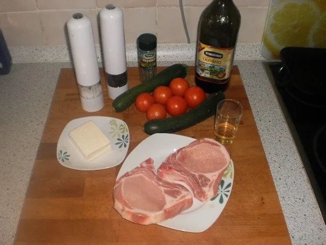 Rezept: Ofenkoteletts mit Sommergemüse Bild Nr. 2 Ofenkoteletts mit Sommergemüse - Rezept - Bild Nr. 2