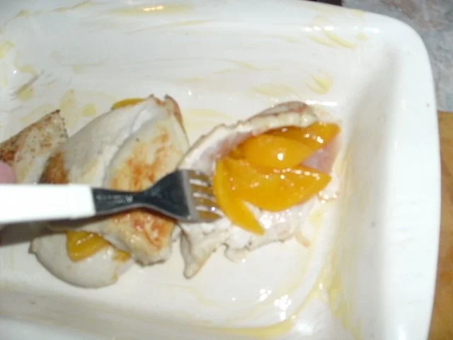 Rezept: Gefüllte Hähnchenbrüstchen Bild Nr. 6 Gefüllte Hähnchenbrüstchen - Rezept - Bild Nr. 6